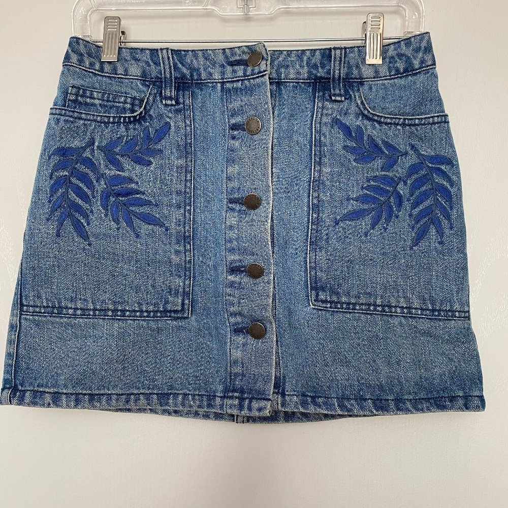 rebecca minkoff embroidered jean mini skirt (size 25)